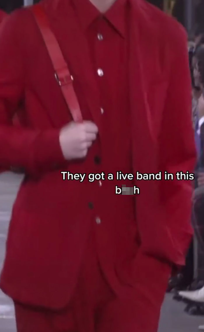 Model Shares What Goes Through His Mind During His Runway Walk And People Think It's Hilarious