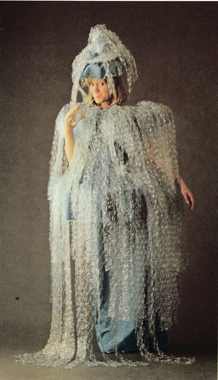 Funny-Vintage-Costumes-Book-Jane-Ashers