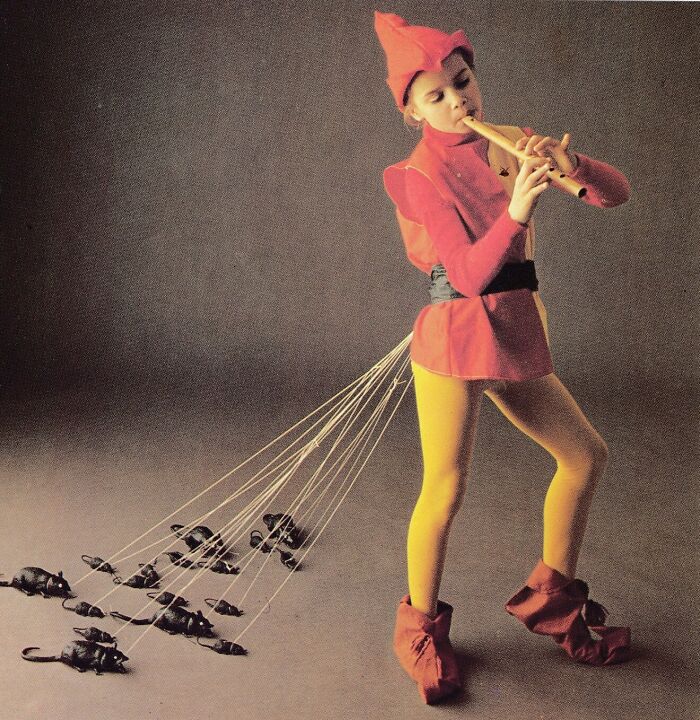 Funny-Vintage-Costumes-Book-Jane-Ashers