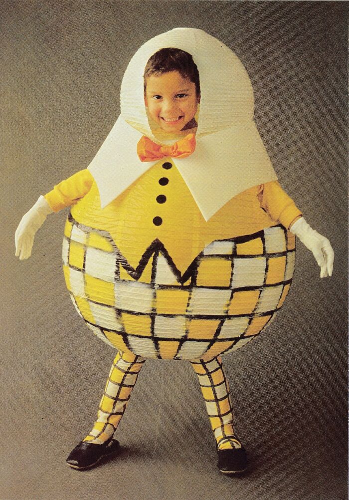 Funny-Vintage-Costumes-Book-Jane-Ashers