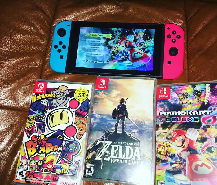 Person Explains The Millionaires Vs. $GME Redditors Story With A Nintendo Switch Example And People Finally Understand It