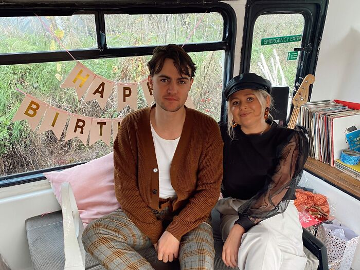 Couple Buys A London Double Decker Bus, Turns It Into A Dream Home Complete With A Fireplace And A Bathtub, Lives Mortgage Free Couple Buys A London Double Decker Bus, Turns It Into A Dream Home Complete With A Fireplace And A Bathtub, Lives Mortgage Free