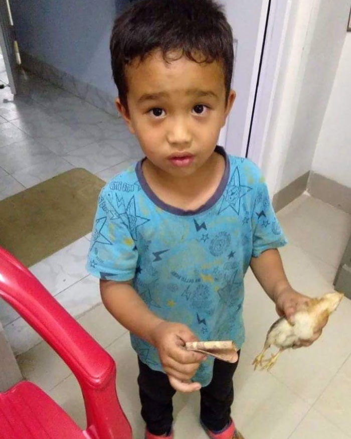 This Young Boy From Sairang, Mizoram, Accidentally Ran Over His Neighbor's Chicken. He Took The Chicken, Ran To A Nearby Hospital And With All The Money He Had, Asked For Help
