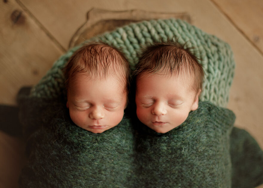 I Photograph Newborn Twins In Chicago