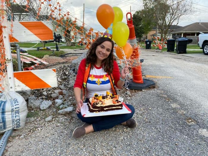 1-Year Birthday Party For Incomplete Road Construction Goes Viral And Finally Gets Authorities' Attention 1-Year Birthday Party For Incomplete Road Construction Goes Viral And Finally Gets Authorities' Attention
