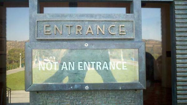 15 Sign Fails I Can't Stop Laughing At.