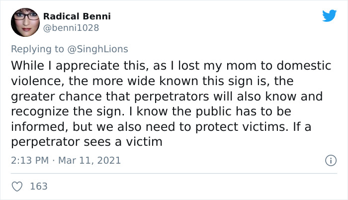 People Are Spreading Awareness About A Recently Created Hand Signal That Can Be Used To Indicate To Others You’re Under Threat