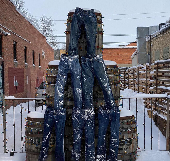 Frozen-Pants-Online-Trend-Winter-Cold-Weather