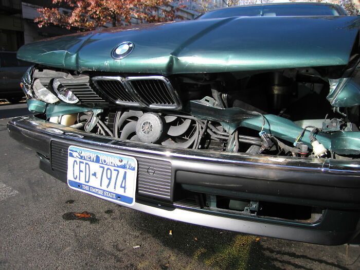 People Are Sharing The Craziest And Most Confusing "Rich Kid" Encounters They've Had (30 Stories)