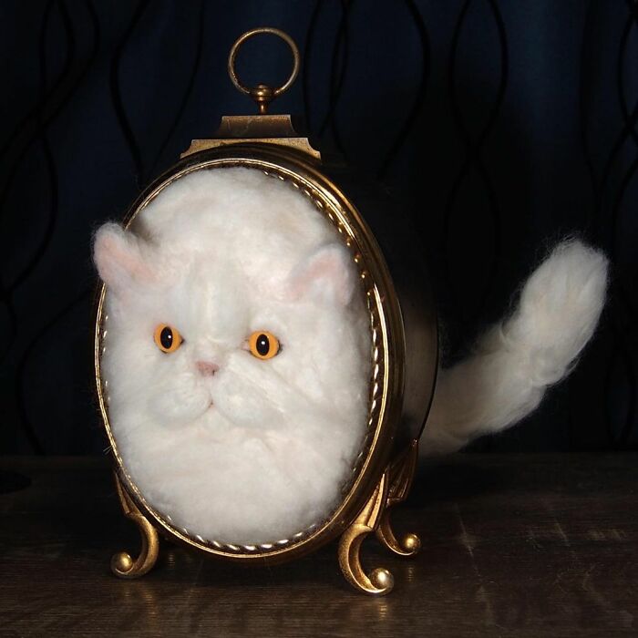 Japanese-Artist-Weird-Felted-Cats-Technology-Sacocho