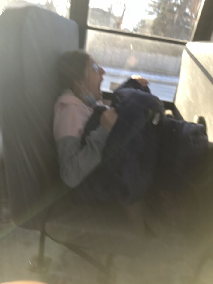 My Best Friend On The Bus, Pretending To Give Birth To A Child 😂😂😂