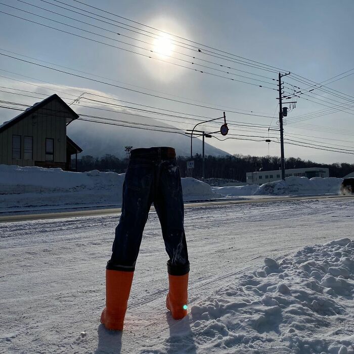 Frozen-Pants-Online-Trend-Winter-Cold-Weather