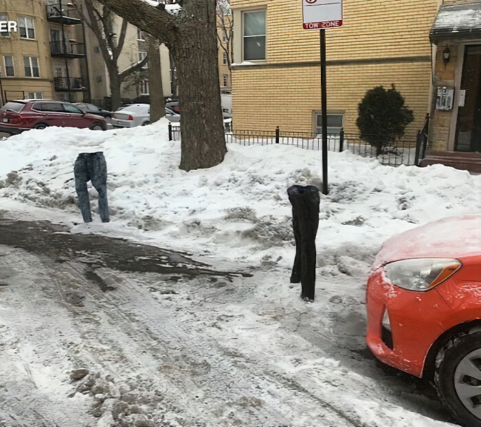 Frozen-Pants-Online-Trend-Winter-Cold-Weather