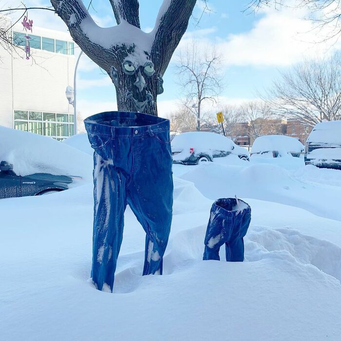 Frozen-Pants-Online-Trend-Winter-Cold-Weather