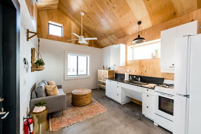 Homeless Man Gets To Live In A 3D-Printed Tiny Home Homeless Man Gets To Live In A 3D-Printed Tiny Home