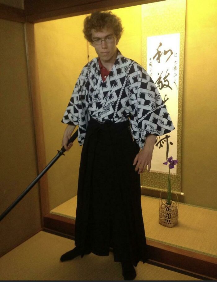 My Facebook Profile Picture In 2014. The Caption Was “Yasuo Incarnate”...i Played A Lot Of League Of Legends