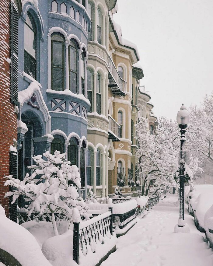 These Victorian Townhouses In Boston, Massachusetts