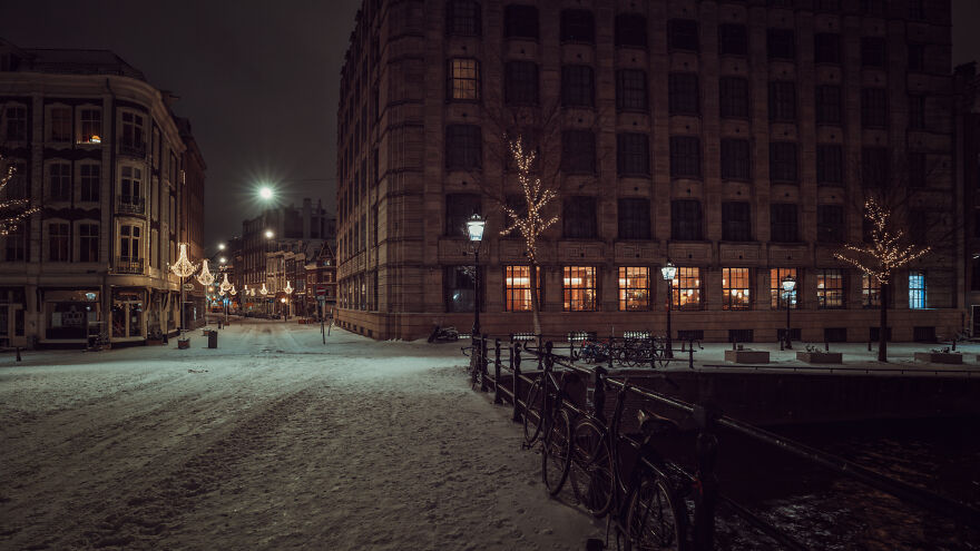 Photography-Covid-Curfew-Snowfall-Amsterdam-Stijn-Hoekstra