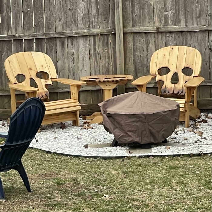 My Neighbor Made These Skull Adirondack Chairs And A Matching Table
