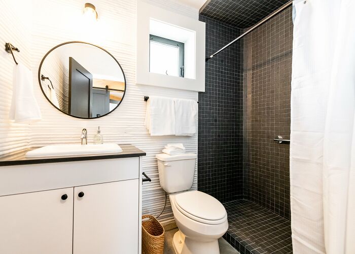 Homeless Man Gets To Live In A 3D-Printed Tiny Home Homeless Man Gets To Live In A 3D-Printed Tiny Home