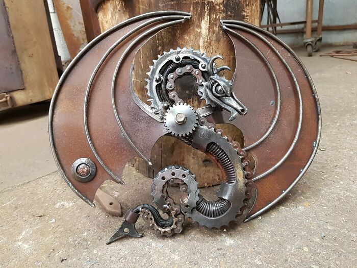 Artist Finds In The Trash His Inspiration For Making Amazing Sculptures