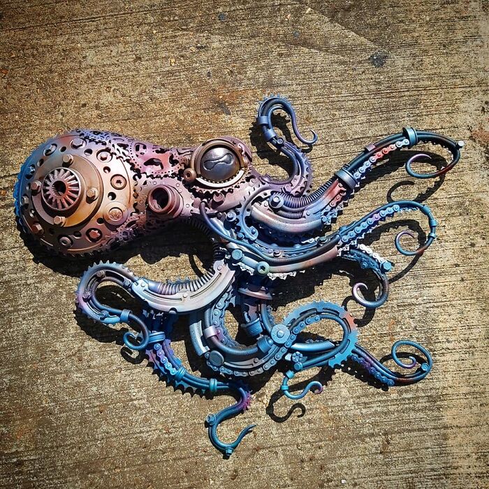 Artist Finds In The Trash His Inspiration For Making Amazing Sculptures