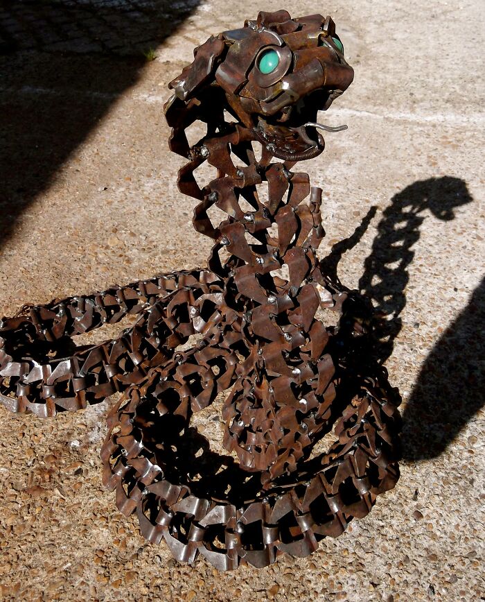 Artist Finds In The Trash His Inspiration For Making Amazing Sculptures