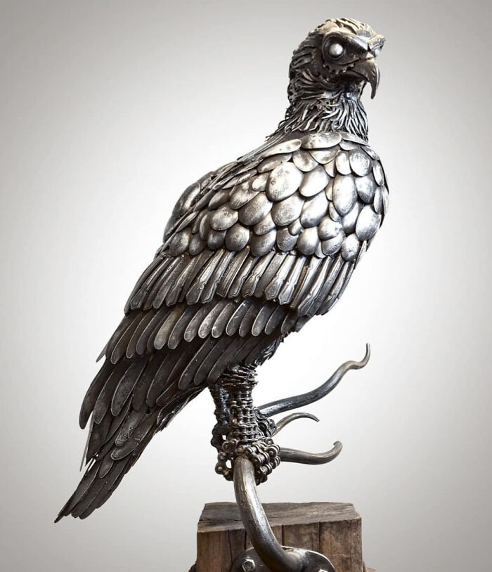 Artist Finds In The Trash His Inspiration For Making Amazing Sculptures