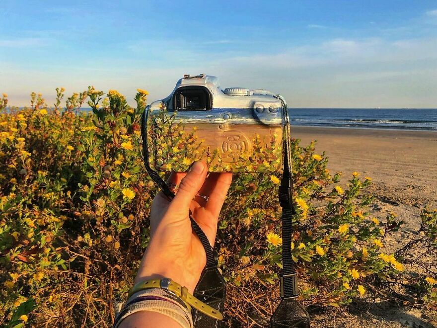 Naturalist Recycles Garbage From The National Park In Beautiful Landscape Paintings That Match The Landscape