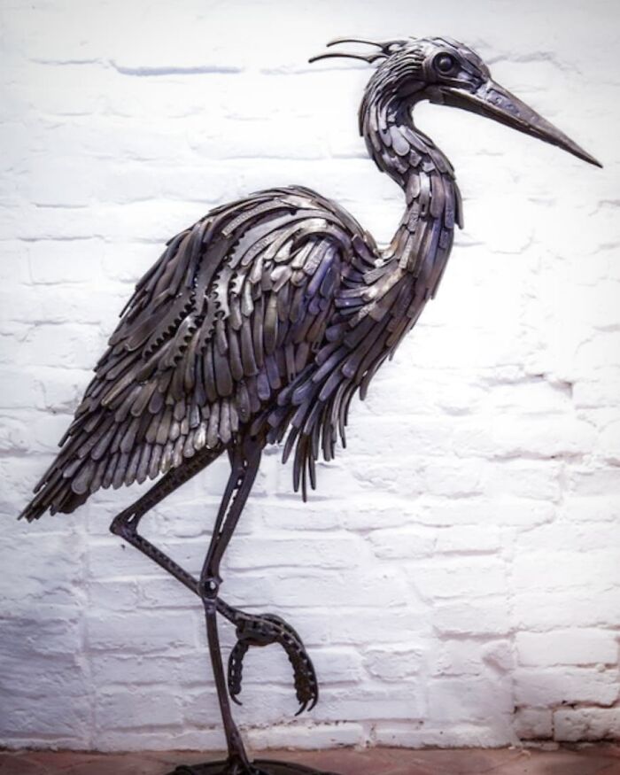 Artist Finds In The Trash His Inspiration For Making Amazing Sculptures