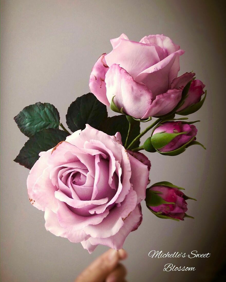 Artist Makes Amazing Realistic Sugar Flowers That Are Hard To Believe Are Not Real