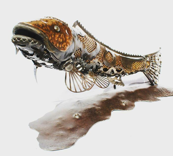 Artist Finds In The Trash His Inspiration For Making Amazing Sculptures