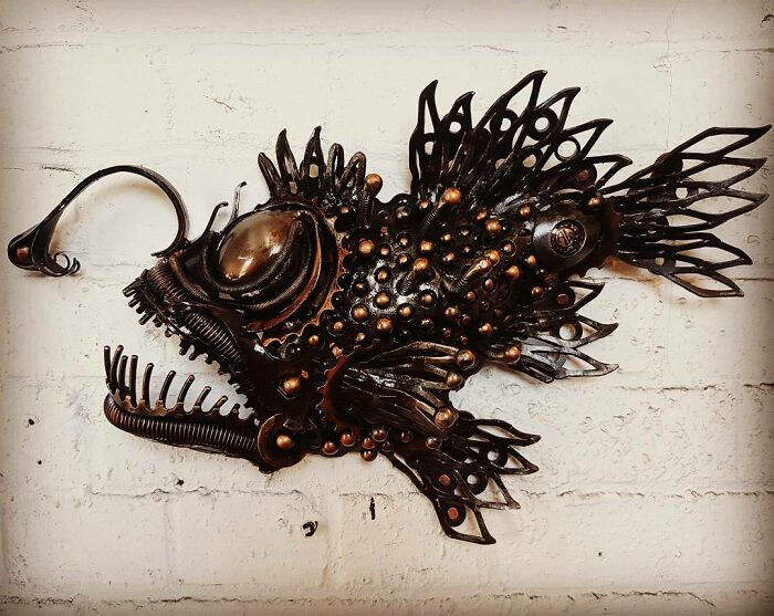 Artist Finds In The Trash His Inspiration For Making Amazing Sculptures