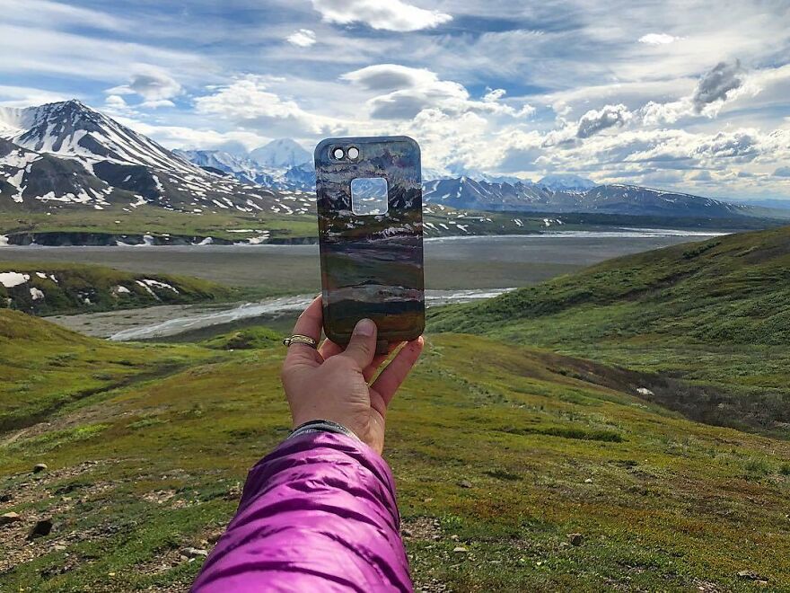 Naturalist Recycles Garbage From The National Park In Beautiful Landscape Paintings That Match The Landscape