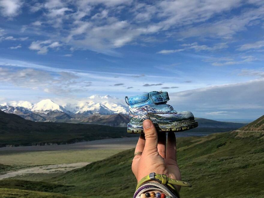 Naturalist Recycles Garbage From The National Park In Beautiful Landscape Paintings That Match The Landscape