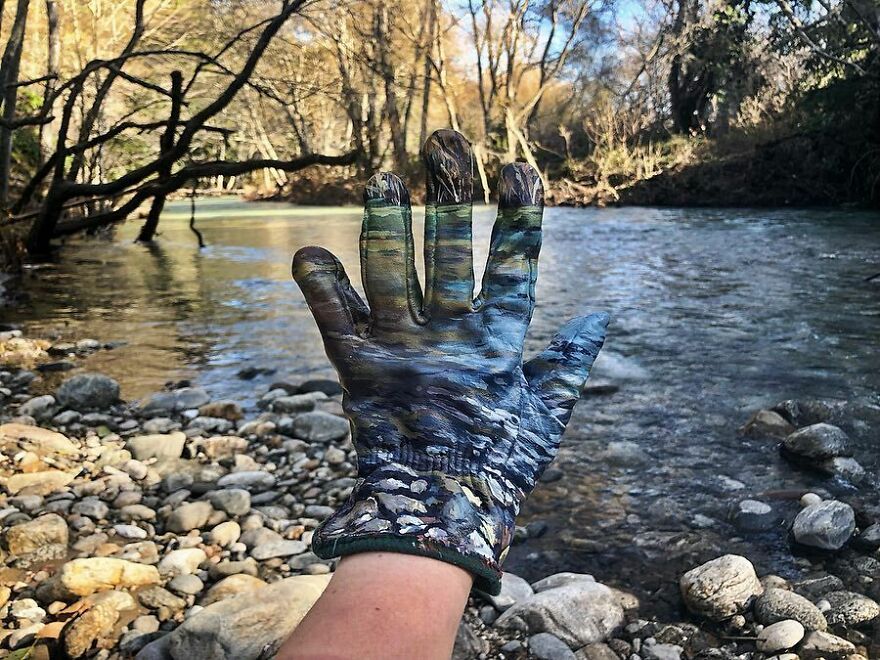 Naturalist Recycles Garbage From The National Park In Beautiful Landscape Paintings That Match The Landscape