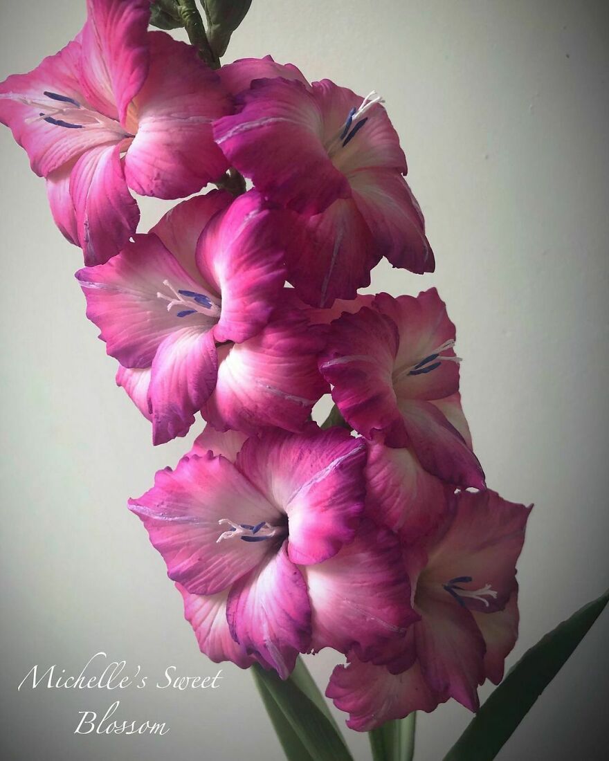 Artist Makes Amazing Realistic Sugar Flowers That Are Hard To Believe Are Not Real