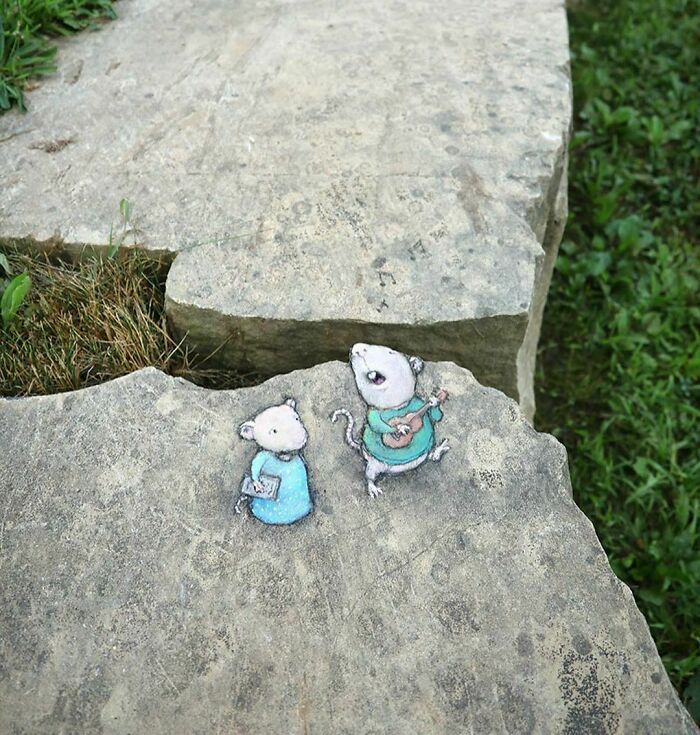 Artist Manages To Extract Life From The Streets And Walls In An Improvised And Joyful Way (New Pics)