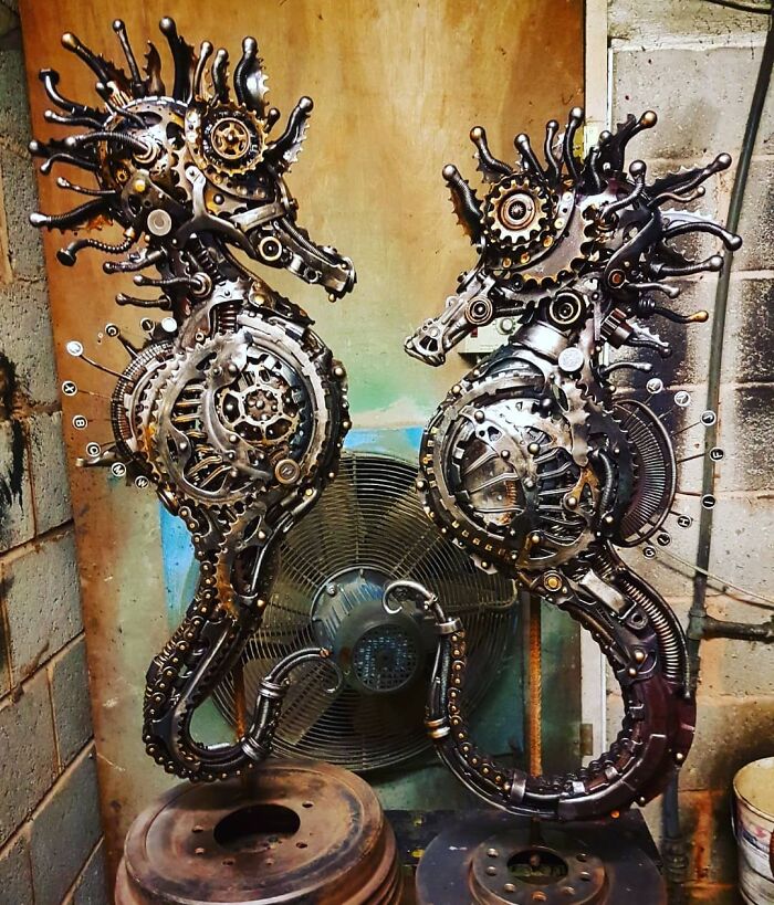 Artist Finds In The Trash His Inspiration For Making Amazing Sculptures