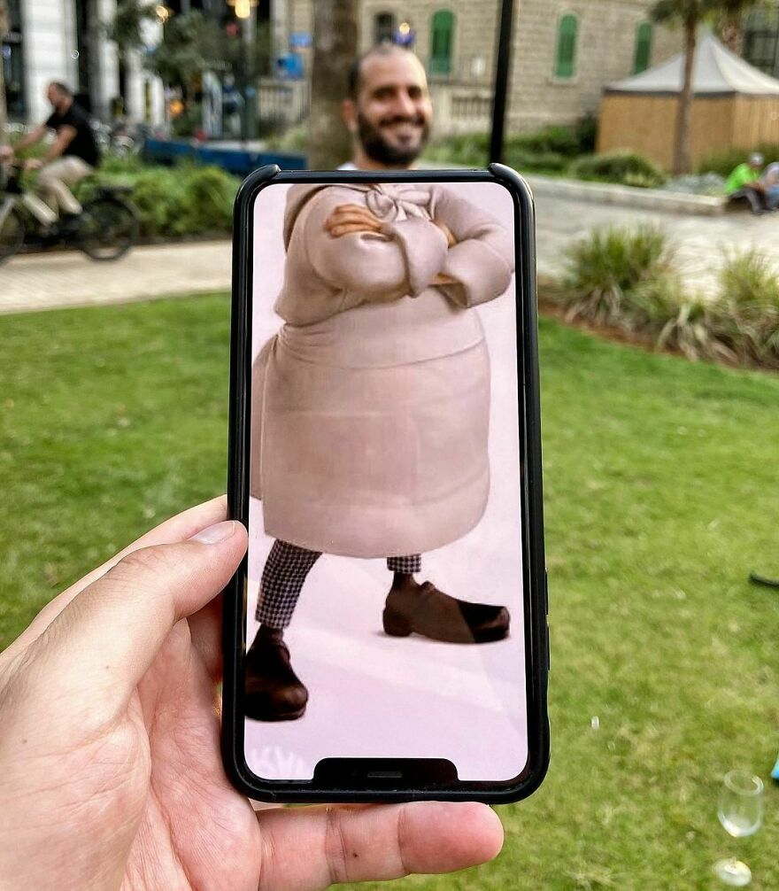 I Bring Everyday Objects To Life With My Smartphone And No Editing