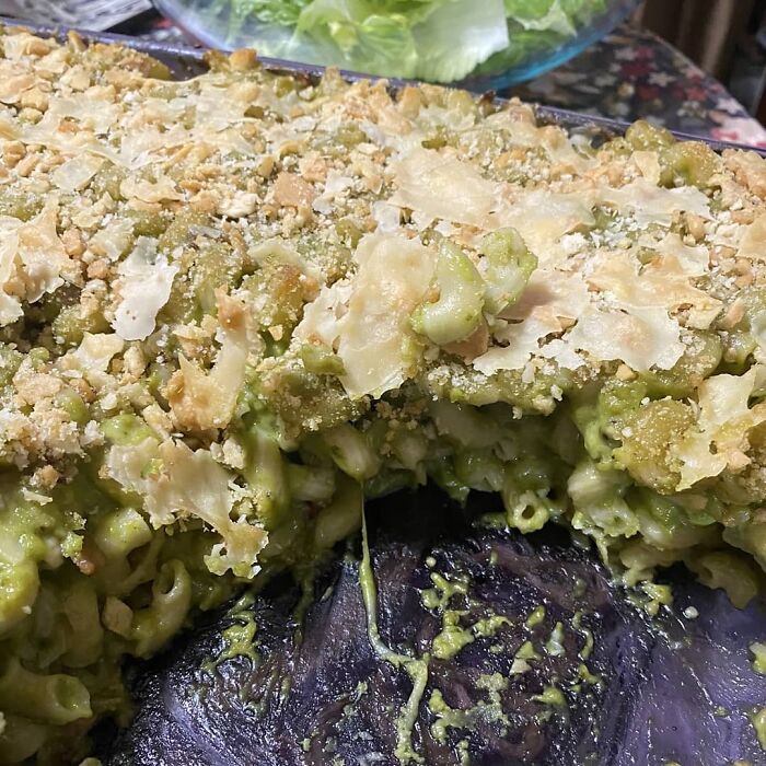 Someone Decided To Put Avocado In The Mac And Cheese. Hell Nawl