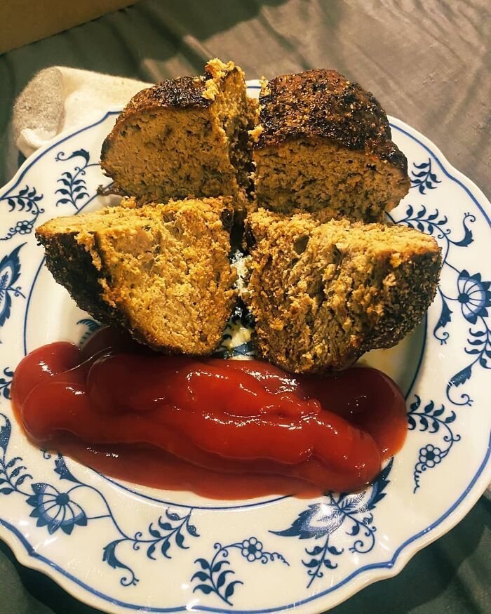 The Caption Said That This Was Meatloaf Made In An Air Fryer. It Looks Like A Muffin To Me. Maybe I'm Tripping