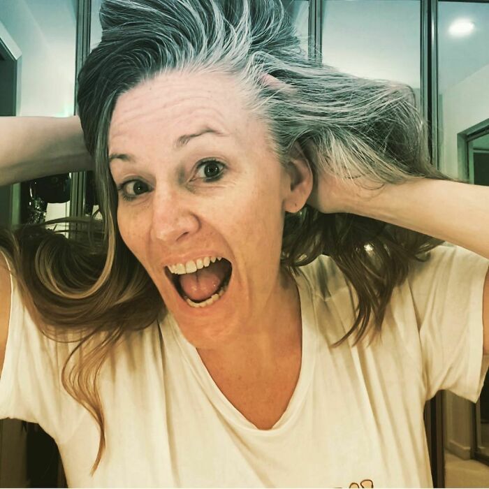 My Hair Is Literally “Too Healthy” According To My Stylist!! I Am Not Mad About It!
.
my Last Bleach Was 53 Weeks Ago!
.
it’s Come A Long Way Baby! It Isn’t Necessarily Easy But I Am Determined. Gray Is Just A Color. Not An Age.
.
i Love Being A Part Of This “Secret Community”. When We See Each Other Out We All Have This Little ‘Nod’ An Acknowledgment Of The Journey! This Makes My Day!
.
if You Are Thinking About It…. Just Do It!
.
if You Are ‘In The Club’…yea For You!
-How Are You Doing?
-Are You Sticking With It?
-How Many Weeks Into This Process Are You?
 #goinggreygracefully #grayonpurpose #saltandpepper #silversisters2020 #grayandsassy #veganhaircare