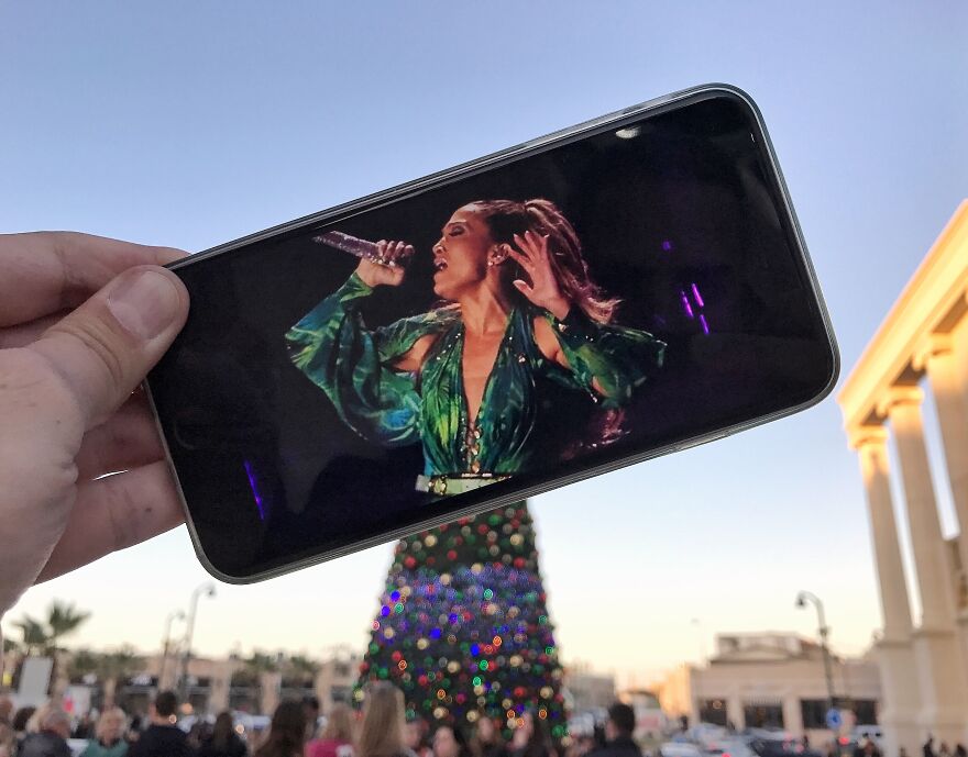 I Bring Everyday Objects To Life With My Smartphone And No Editing