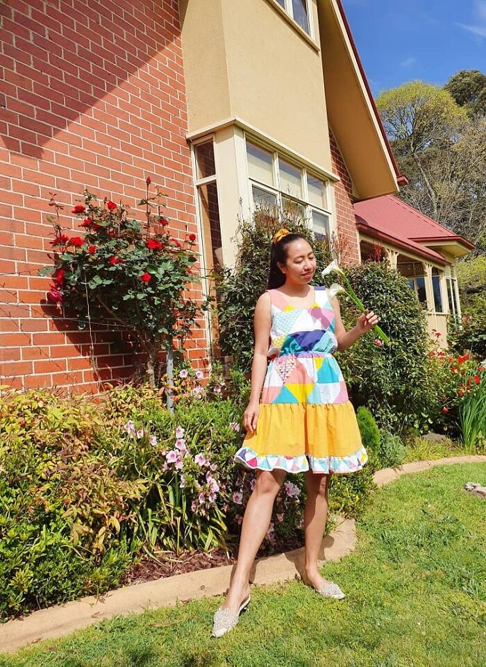 I Upcycled Old Duvet Cover, And Turn Them Into Fashionable Dresses