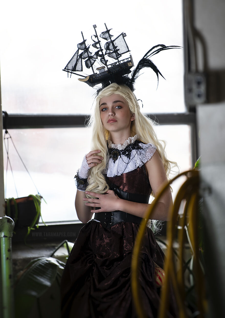 I Found An Old Warehouse In Cincinnati To Create Steampunk Pics (19 Pics)