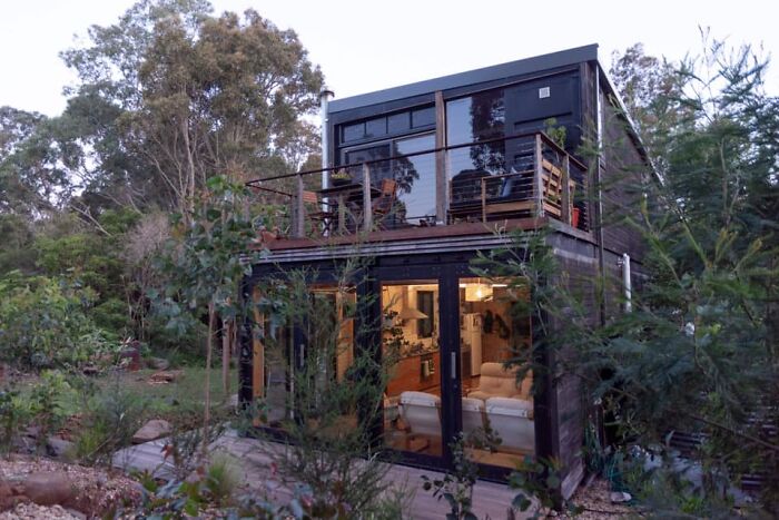 A Man Built His Dream House Using 4 Shipping Containers For $150,000 A Man Built His Dream House Using 4 Shipping Containers For $150,000
