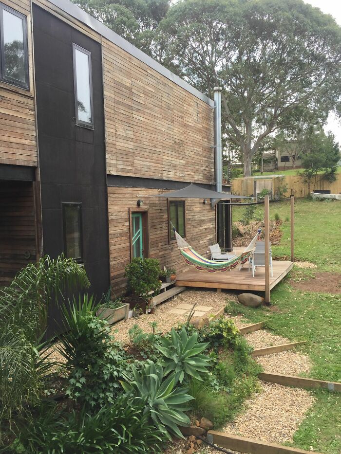 A Man Built His Dream House Using 4 Shipping Containers For $150,000 A Man Built His Dream House Using 4 Shipping Containers For $150,000