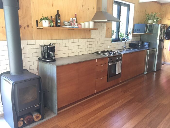 A Man Built His Dream House Using 4 Shipping Containers For $150,000 A Man Built His Dream House Using 4 Shipping Containers For $150,000