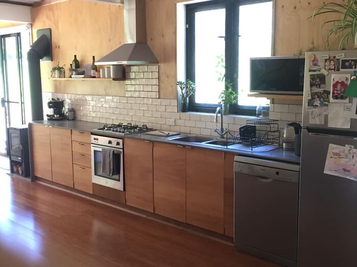 A Man Built His Dream House Using 4 Shipping Containers For $150,000 A Man Built His Dream House Using 4 Shipping Containers For $150,000